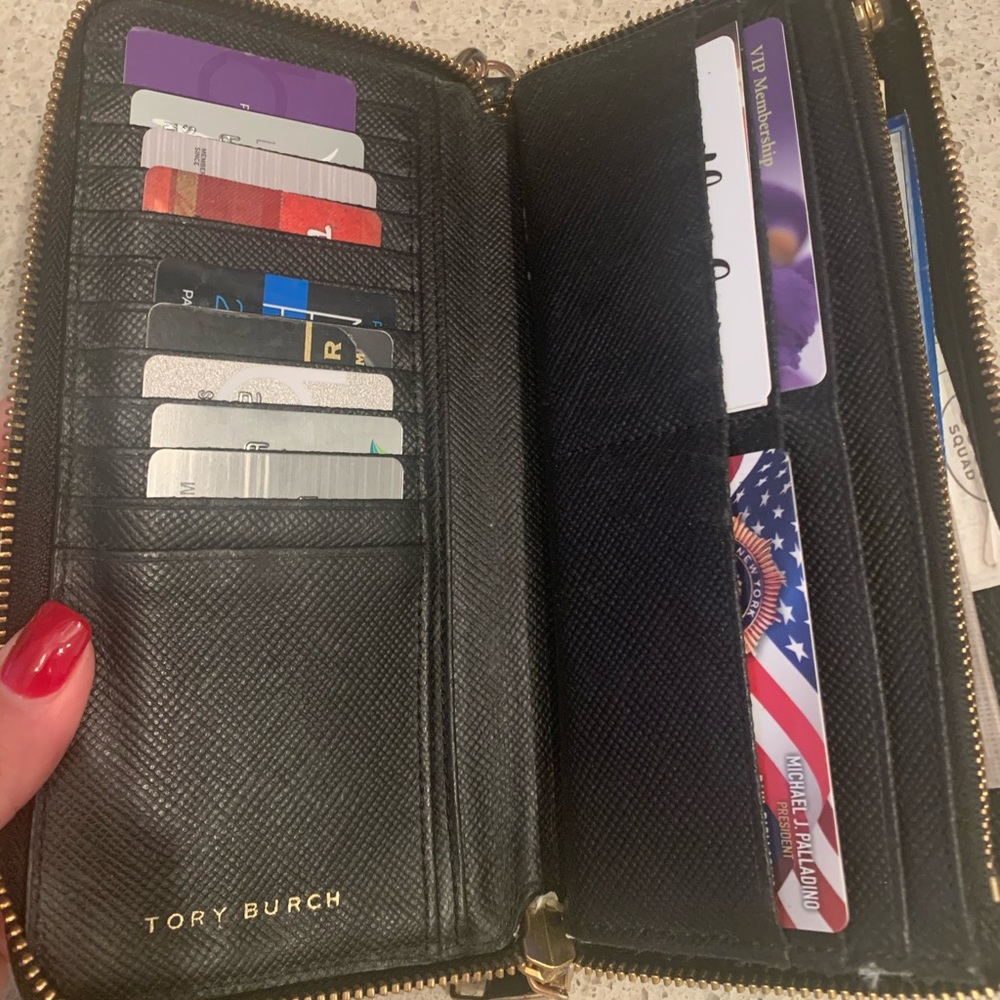 Tory Burch Wallet - Picture 3 of 8